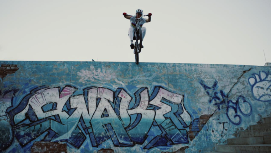 鋒芒未斂 | 不是每個人都能「這樣」登峰造極