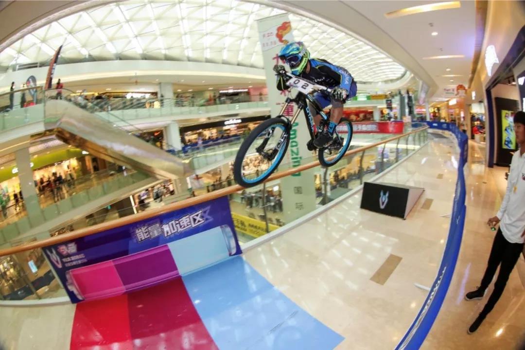 準(zhǔn)備好迎接來自刺激現(xiàn)場(chǎng)的熱血洗禮吧！