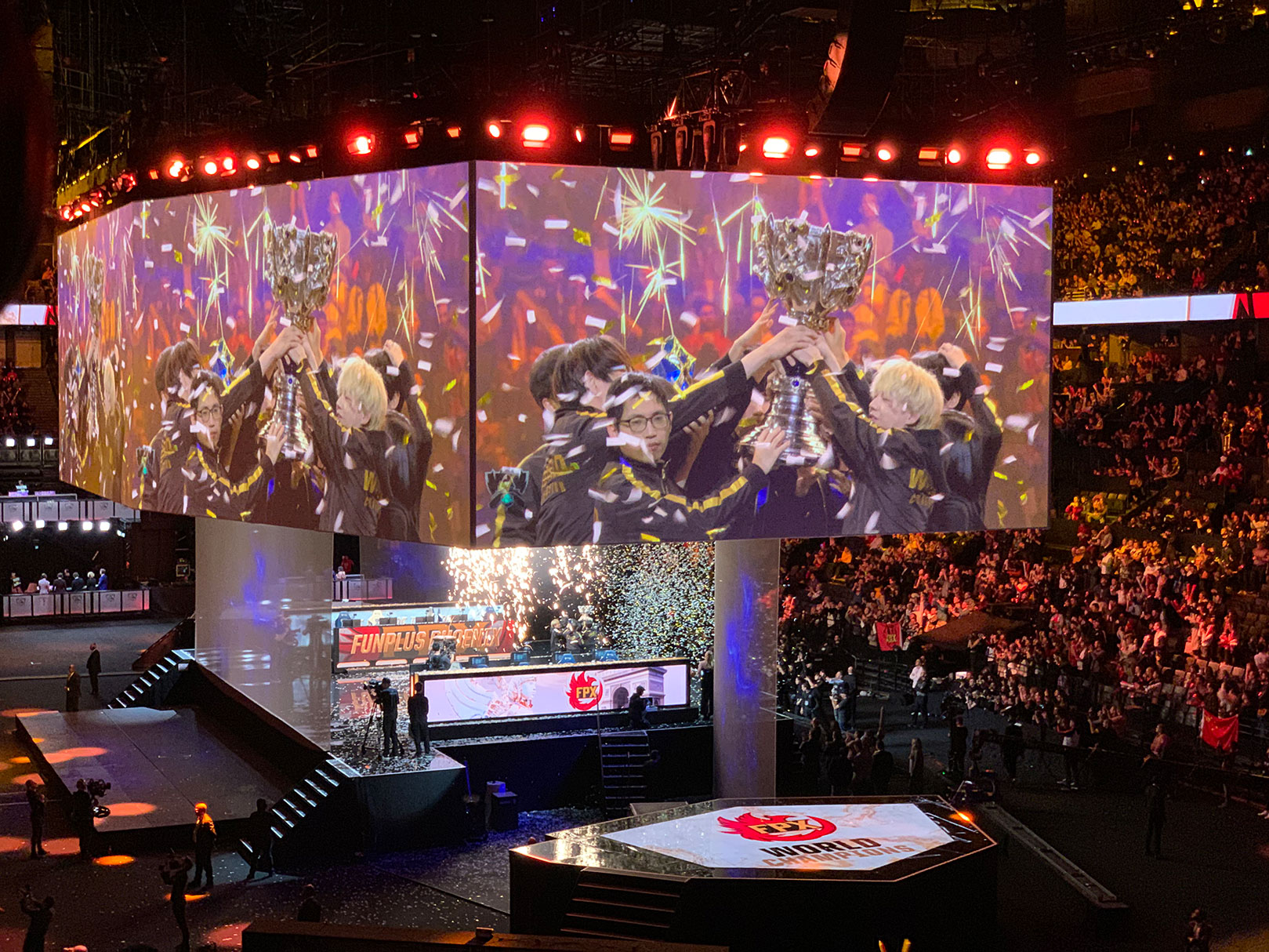 巴黎觀賽圓滿落幕，粉絲見證FPX成功登頂