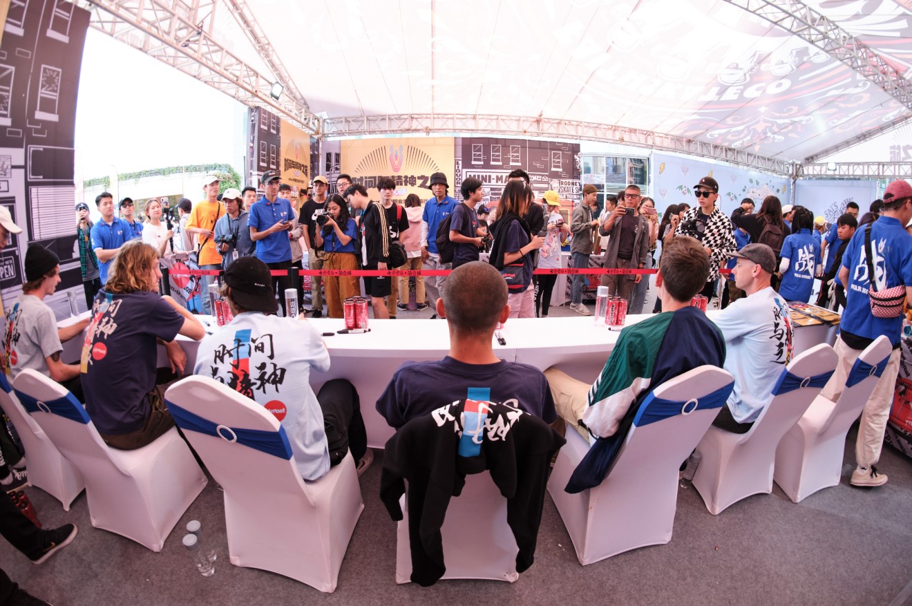 2019年戰(zhàn)馬“時(shí)間與精神之旅”——滑板大神與粉絲的歡樂(lè)旅行