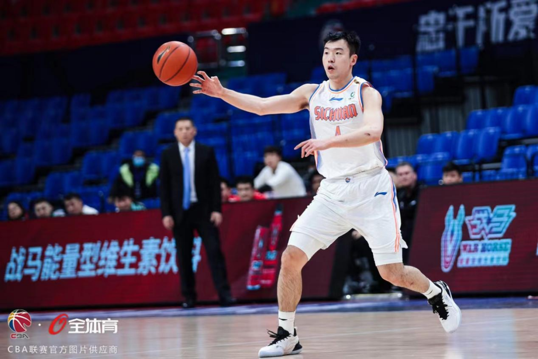 功能性飲料品牌中，為何戰(zhàn)馬能夠后來居上，一馬當(dāng)先