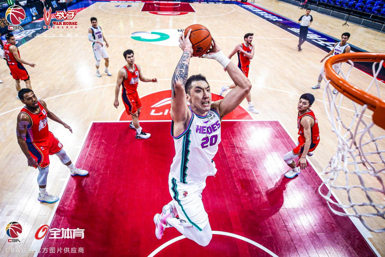 功能飲料蓄勢(shì)待發(fā)，戰(zhàn)馬能量型維生素飲料破局制勝