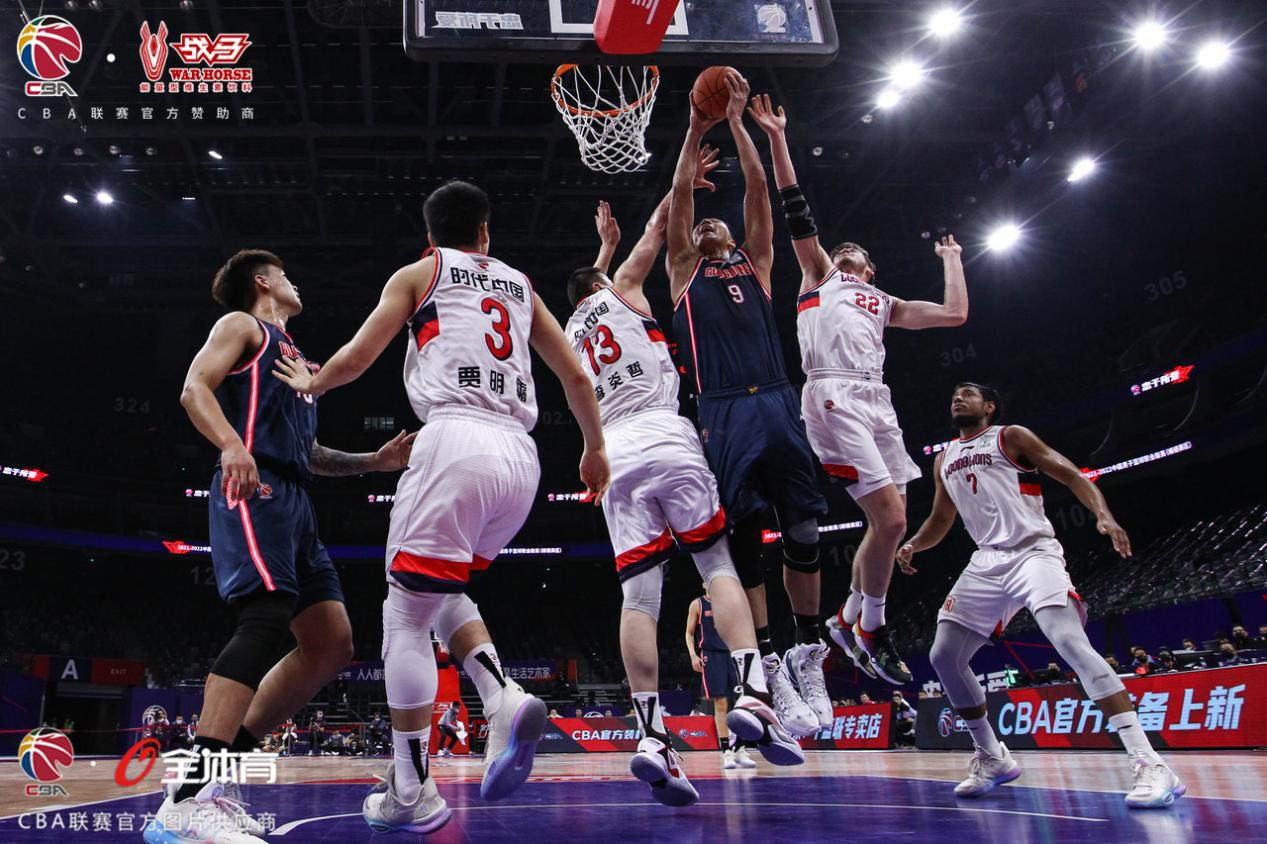 王心凌男孩們宅家健身，戰(zhàn)馬功能飲料能量補(bǔ)給來(lái)嘍