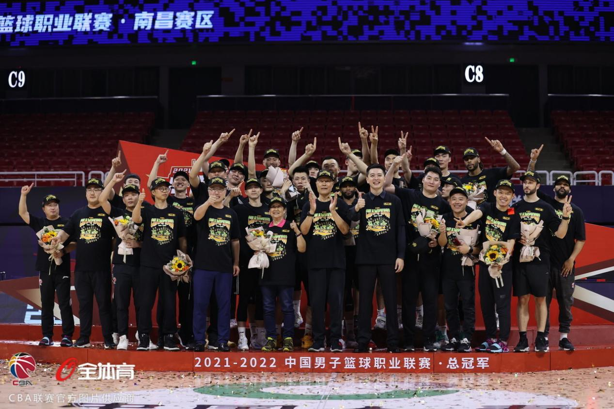 王心凌男孩們宅家健身，戰(zhàn)馬功能飲料能量補(bǔ)給來(lái)嘍