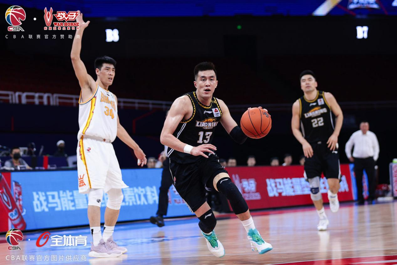 忠于熱愛永不停歇，戰(zhàn)馬功能飲料開啟青春征程