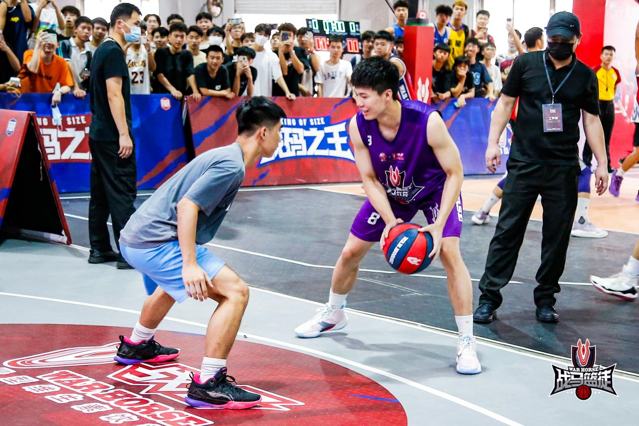 戰(zhàn)馬飲料，助力能量滿格，活力無限，不服來戰(zhàn)