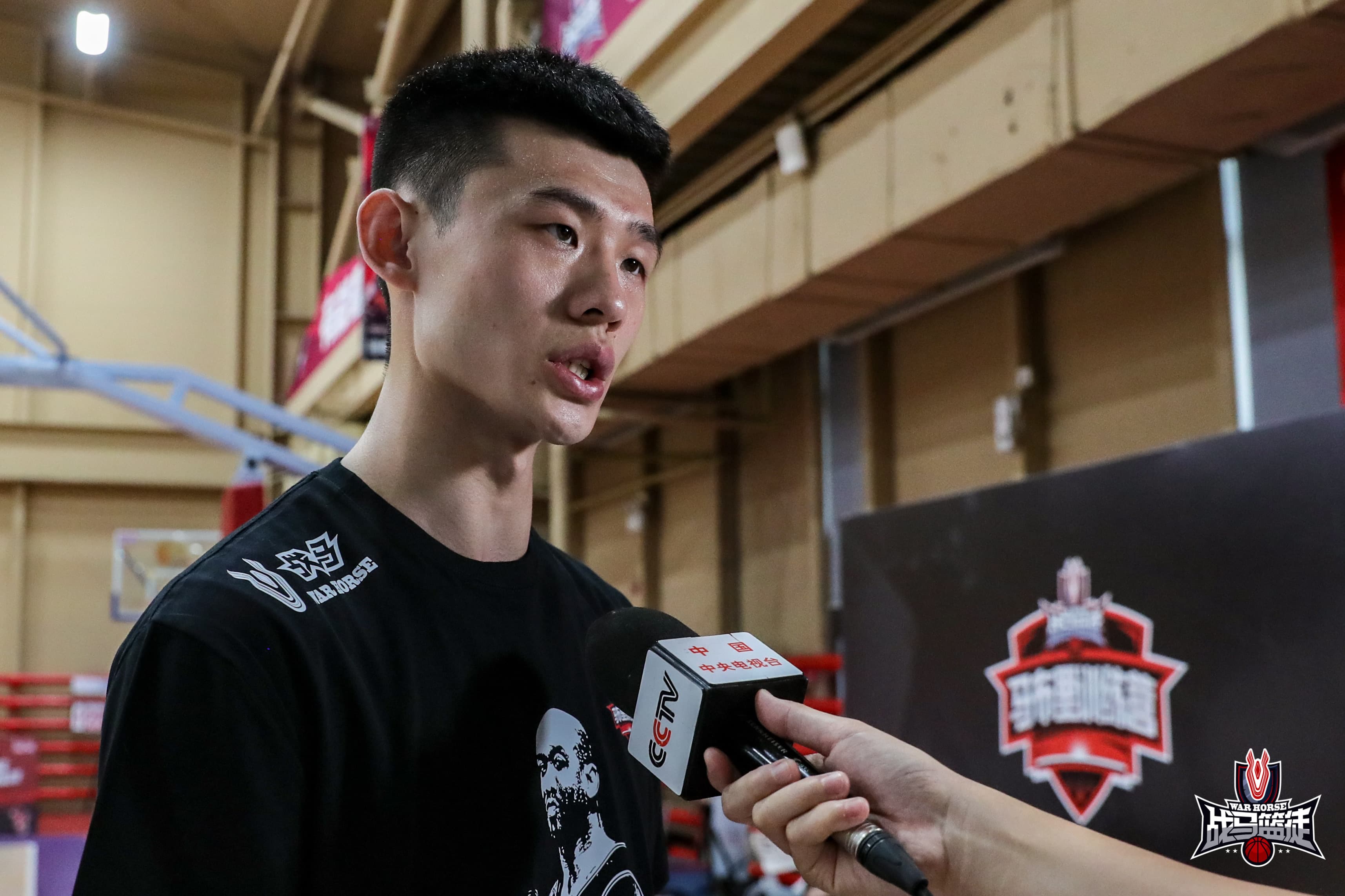 戰(zhàn)馬籃徒訓(xùn)練營(yíng)——籃球人的熱愛(ài)，年輕人的舞臺(tái)