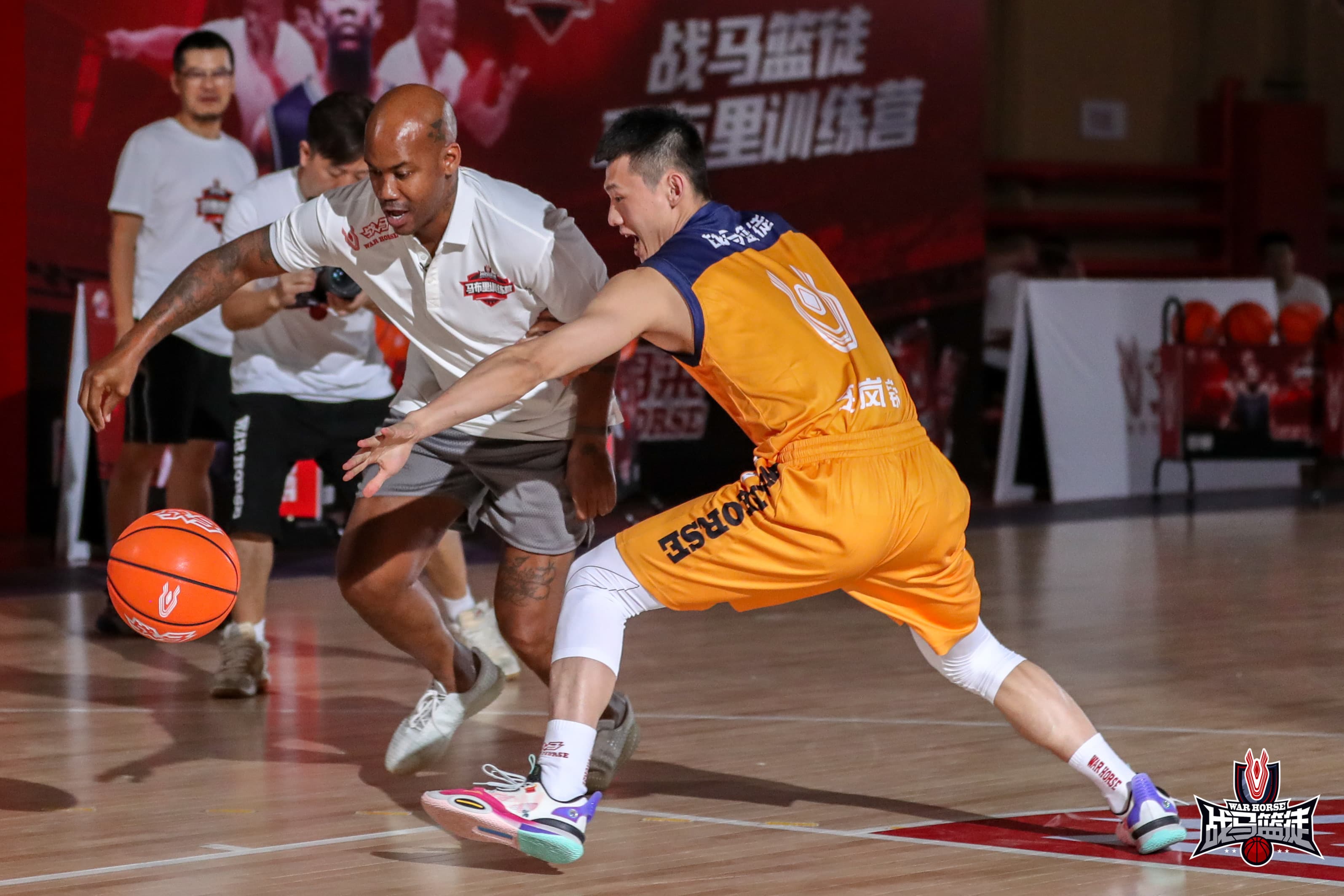 戰(zhàn)馬籃徒訓(xùn)練營(yíng)——籃球人的熱愛(ài)，年輕人的舞臺(tái)