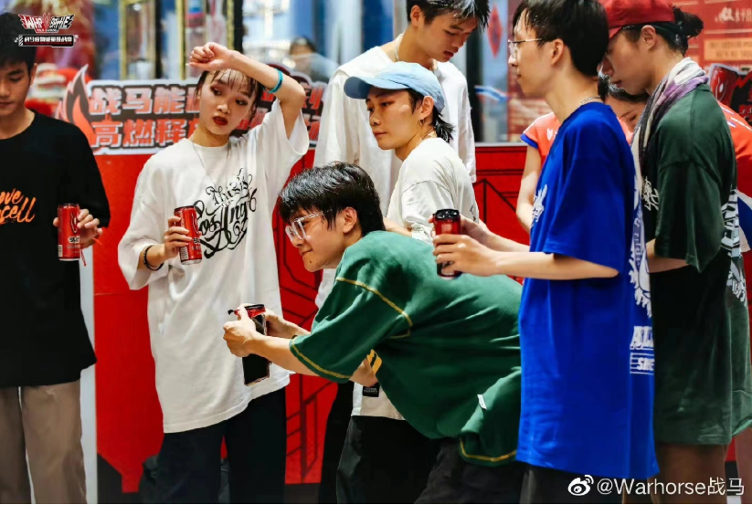 戰(zhàn)馬運(yùn)動飲料，持續(xù)與街舞愛好者們“戰(zhàn)”在一起