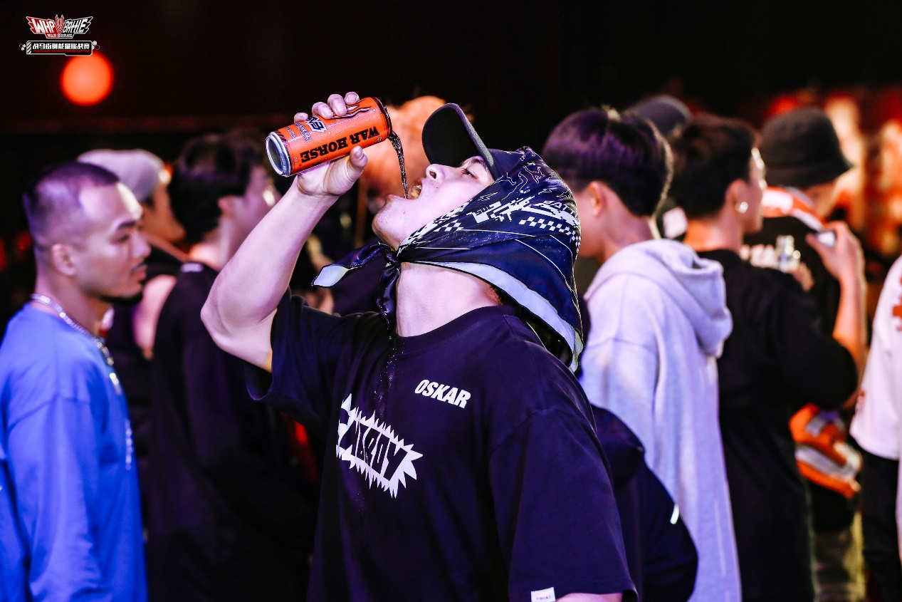 火力全開！戰(zhàn)馬“熱血戰(zhàn)舞”高潮不斷，極致體驗嗨炸全場