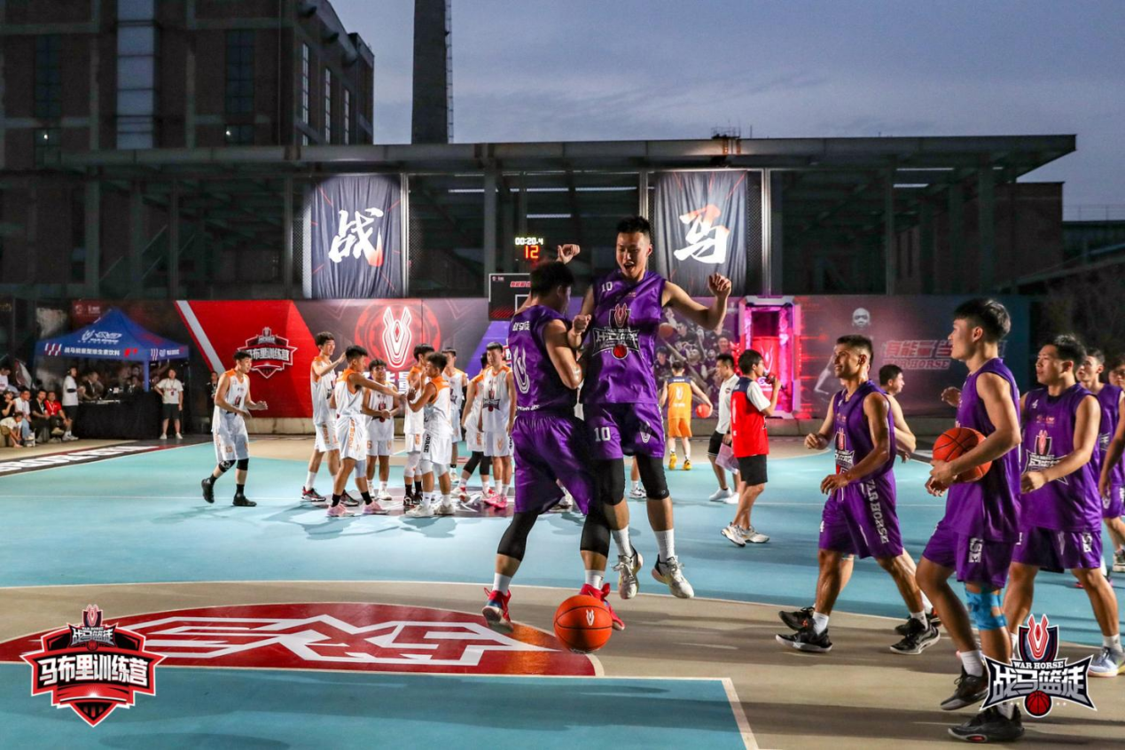 戰(zhàn)馬能量型維生素飲料，為籃球夢再續(xù)一杯