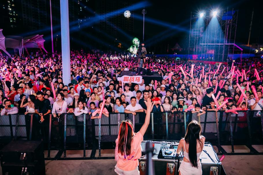 敢玩制燥！戰(zhàn)馬能量飲料攜手大王山音樂節(jié)解鎖“最長沙”體驗！