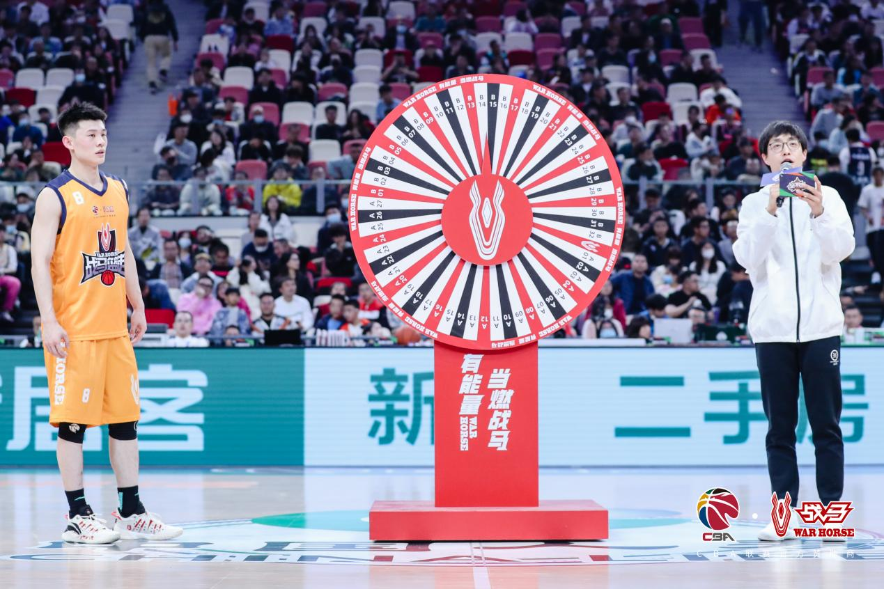 「戰(zhàn)馬籃徒」王嵐嵚亮相廈門，正式登陸CBA全明星周末