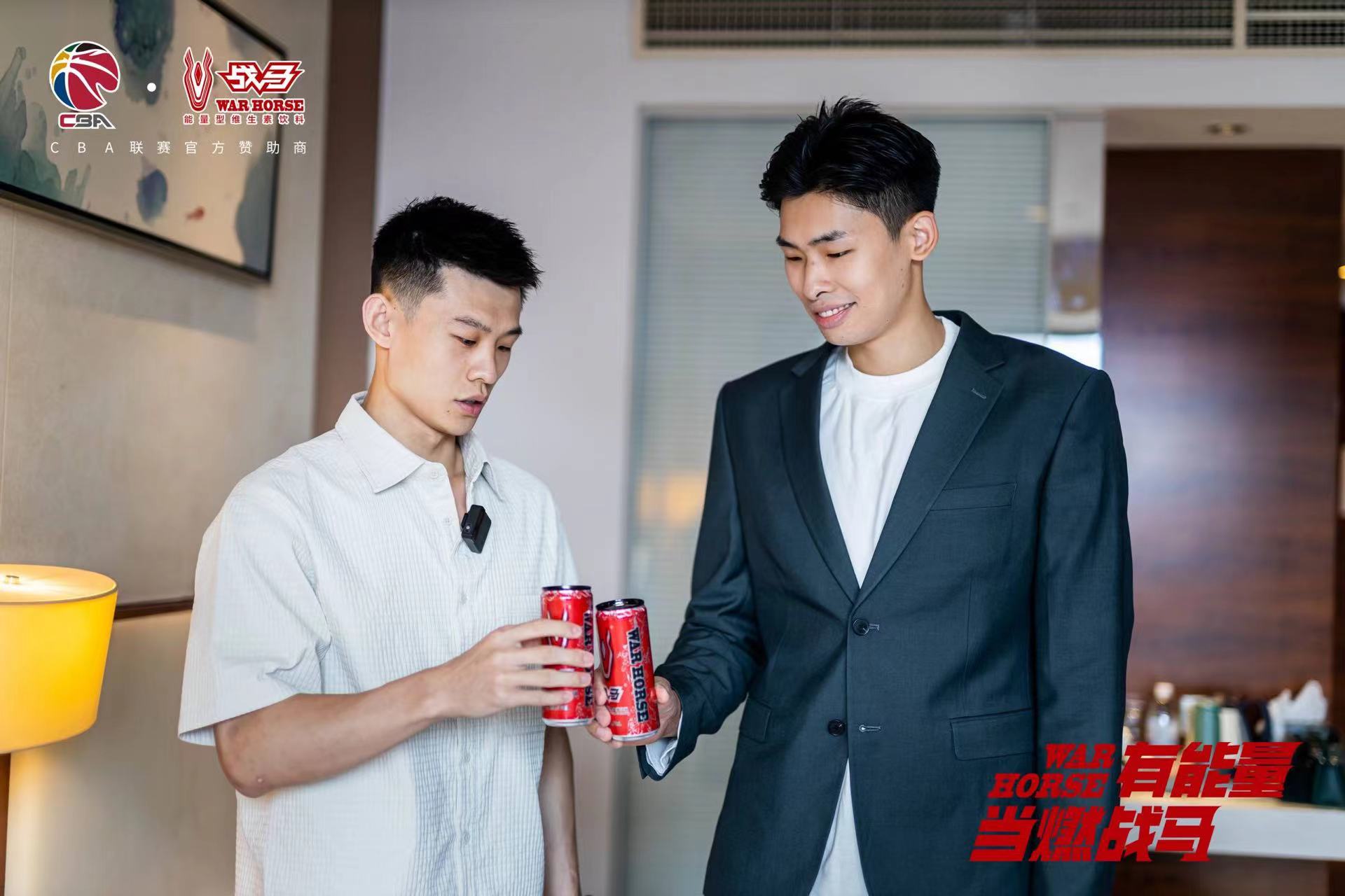 「戰(zhàn)馬籃徒」鄒陽正式開啟CBA生涯 追求夢想收獲王嵐嵚祝福