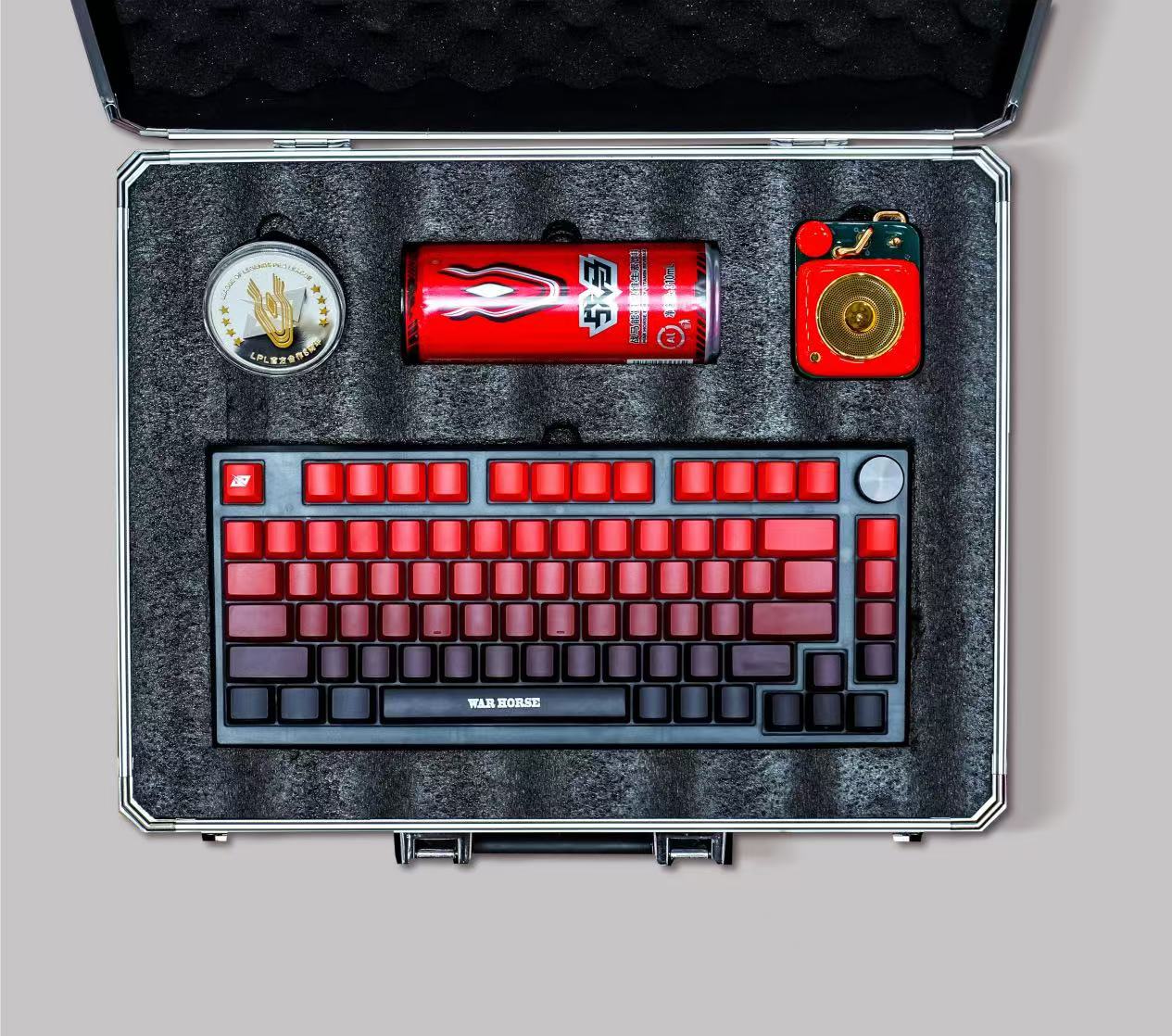 共祝電競入奧，戰(zhàn)馬電競八周年限量禮盒榮耀登場