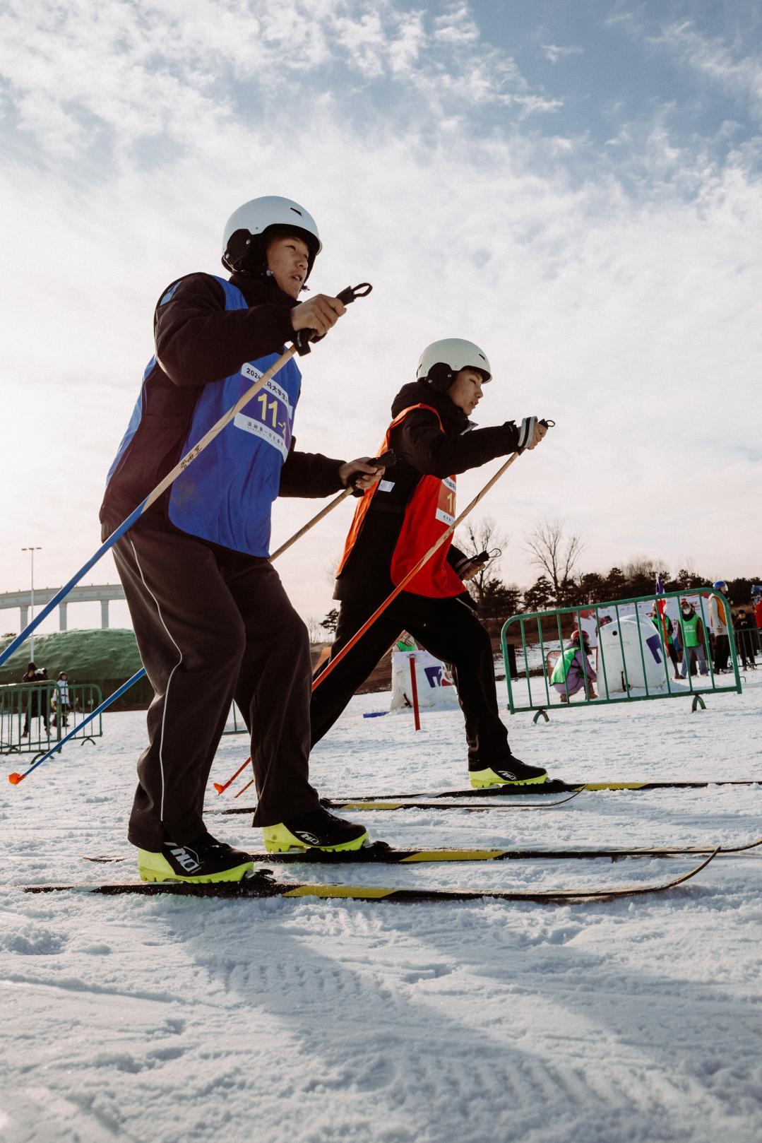 “走馬上刃,青春當(dāng)燃”——戰(zhàn)馬冰雪季再度開啟