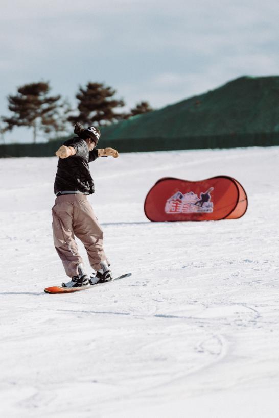 “走馬上刃,青春當(dāng)燃”——戰(zhàn)馬冰雪季再度開啟