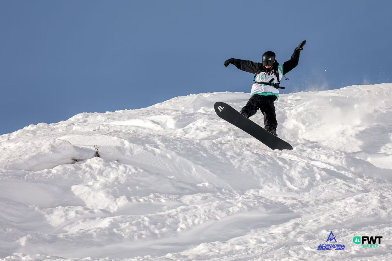 “走馬上刃,青春當(dāng)燃”——戰(zhàn)馬冰雪季再度開啟