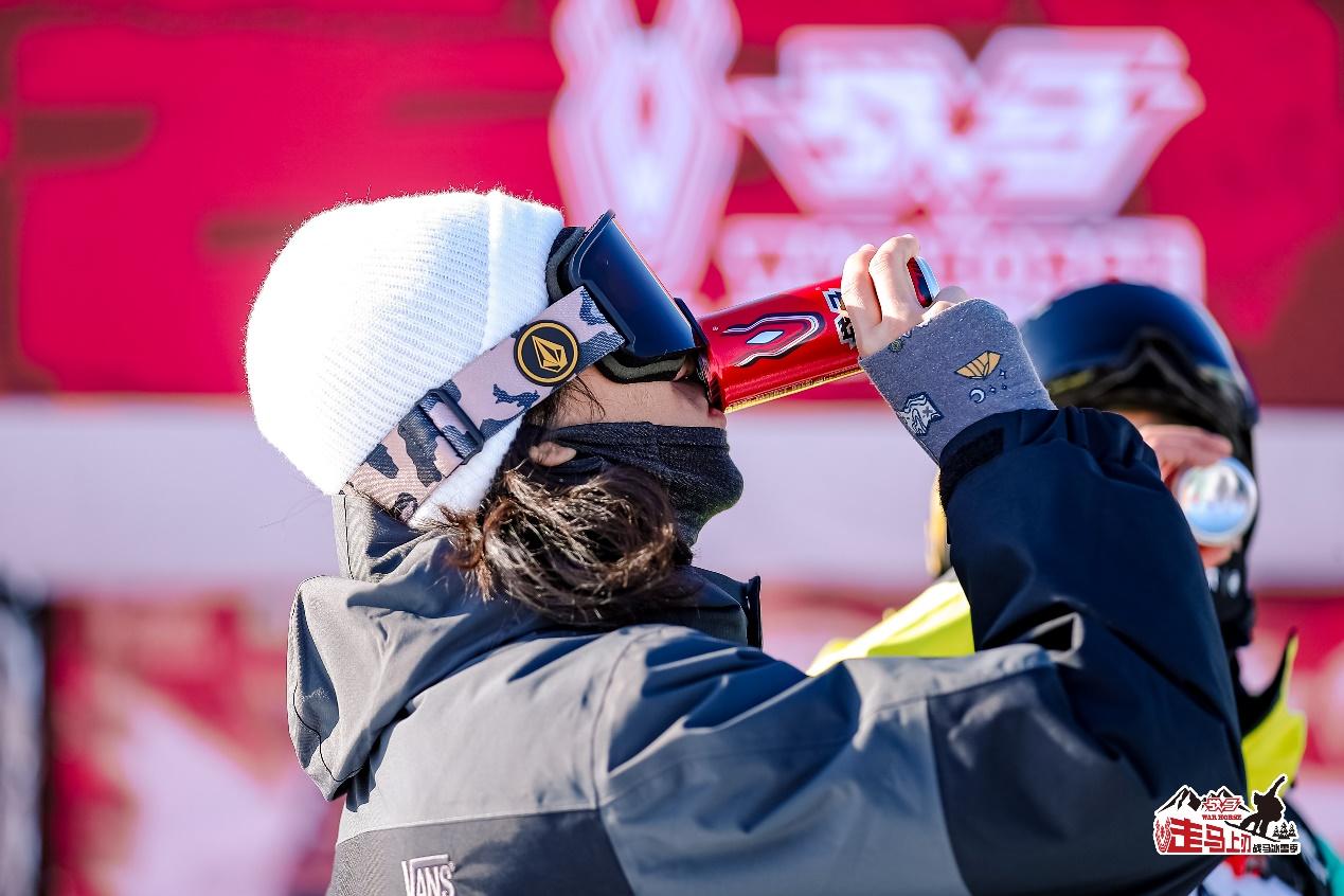 青春當(dāng)燃——2025戰(zhàn)馬冰雪季能量收官