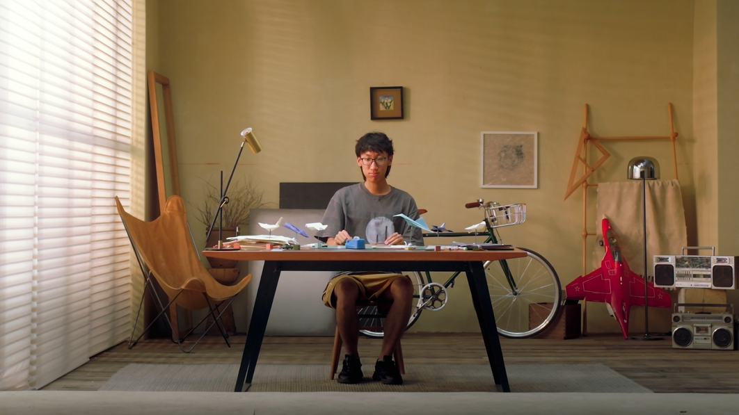 讓紙飛行，每個(gè)敢玩時(shí)刻都不普通