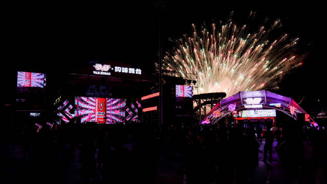 敢玩無(wú)需理由，水上音樂(lè)節(jié)狂歡