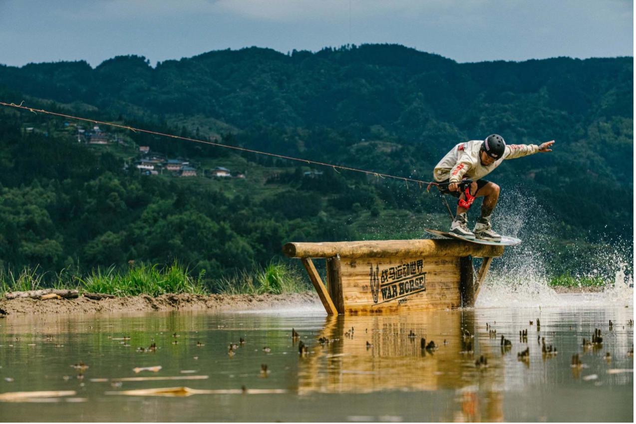 梯田沖浪，全新的地貌獨特的挑戰(zhàn)