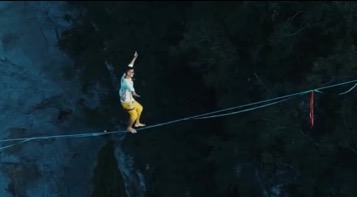 高空速度扁帶200米世界紀(jì)錄的驚險(xiǎn)挑戰(zhàn)